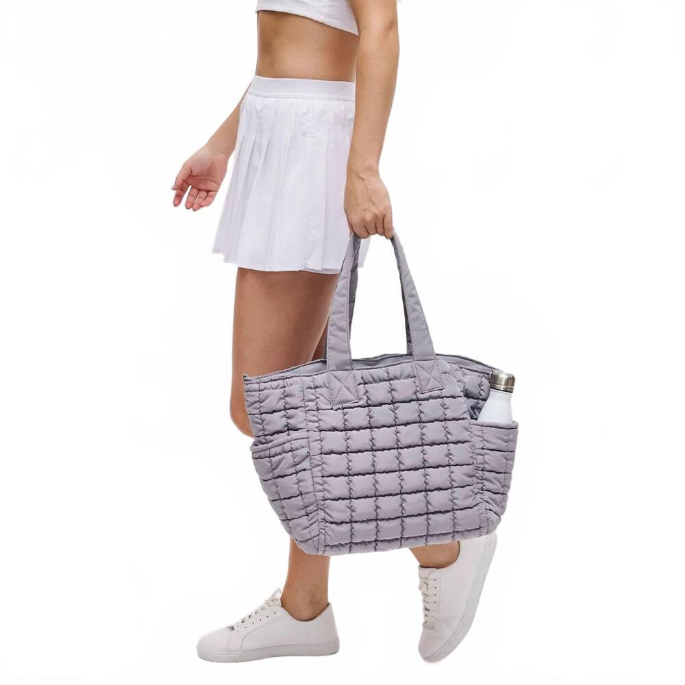 NEW SOL AND SELENE women's dreamer quilted puffer tote bag in grey